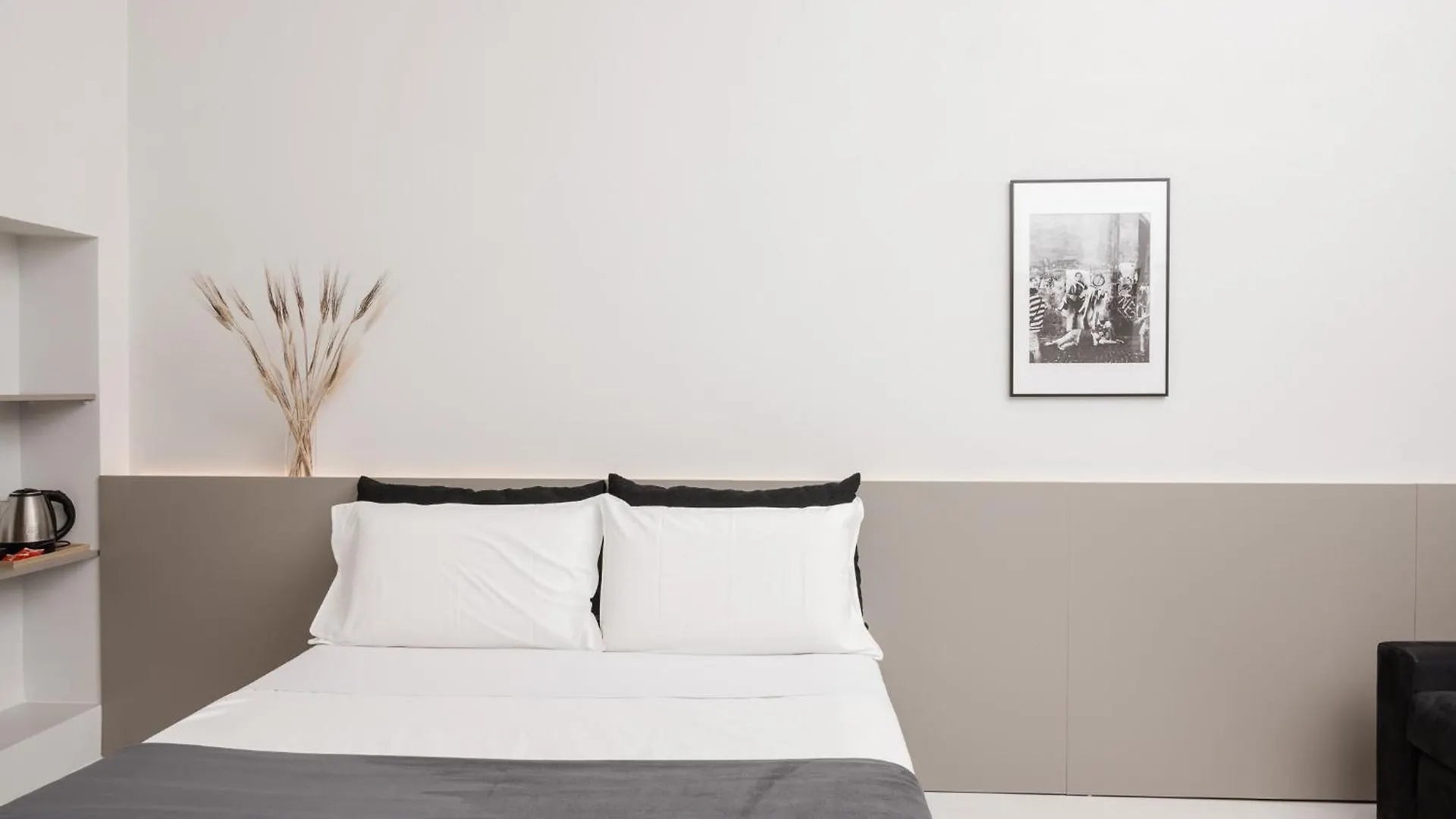 Iodis Relais Hotel Naples 0*,  Italy